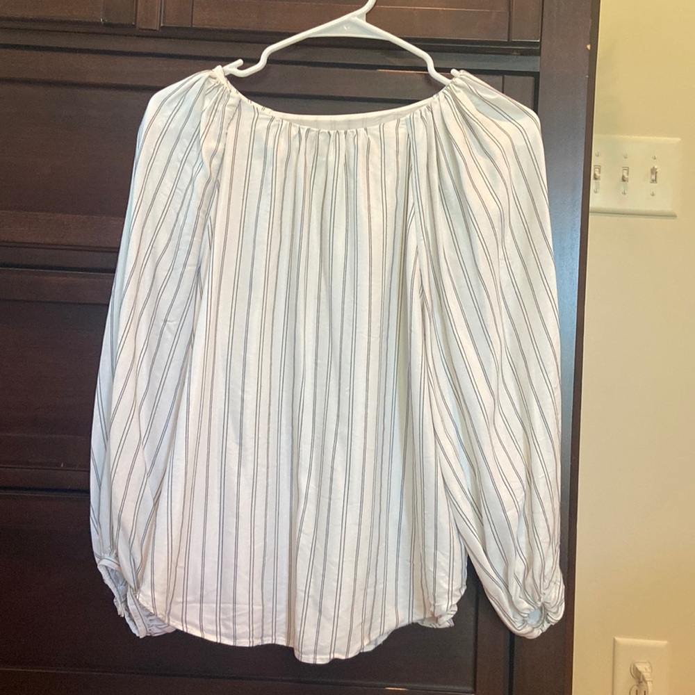 Ann Taylor white, black stripe blouse. Buttoned sleeves. Excellent condition, S